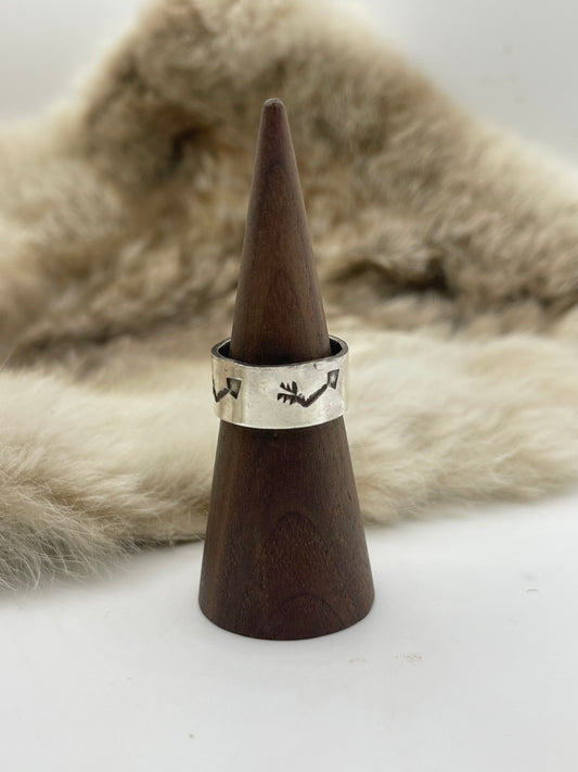 8.5 Pattern Varied Ring by Gary Sandoval, Navajo