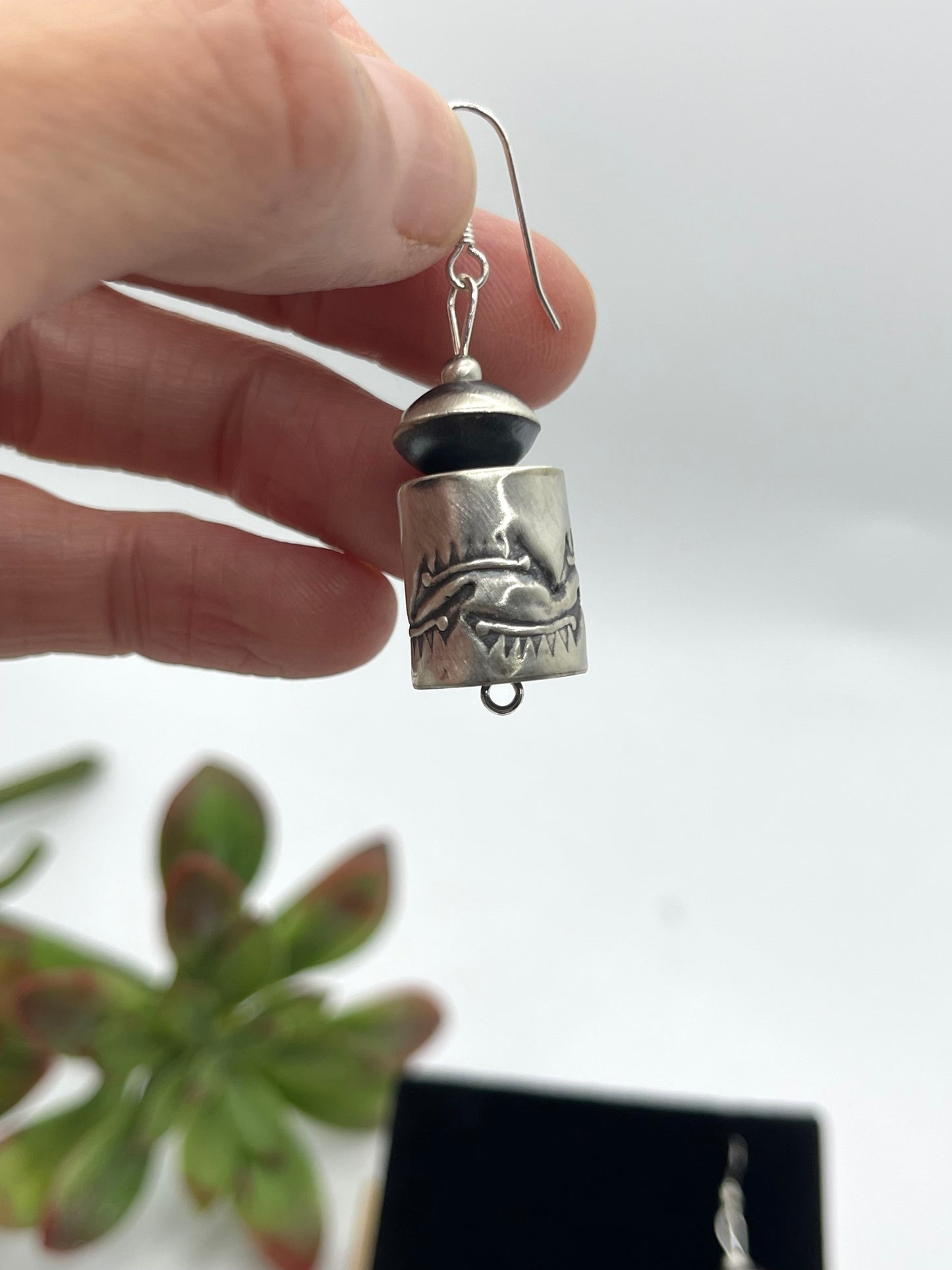 LOT 58 1/11 Handmade Navajo Pearl Barrel Bead by Shelby Montoya, Navajo