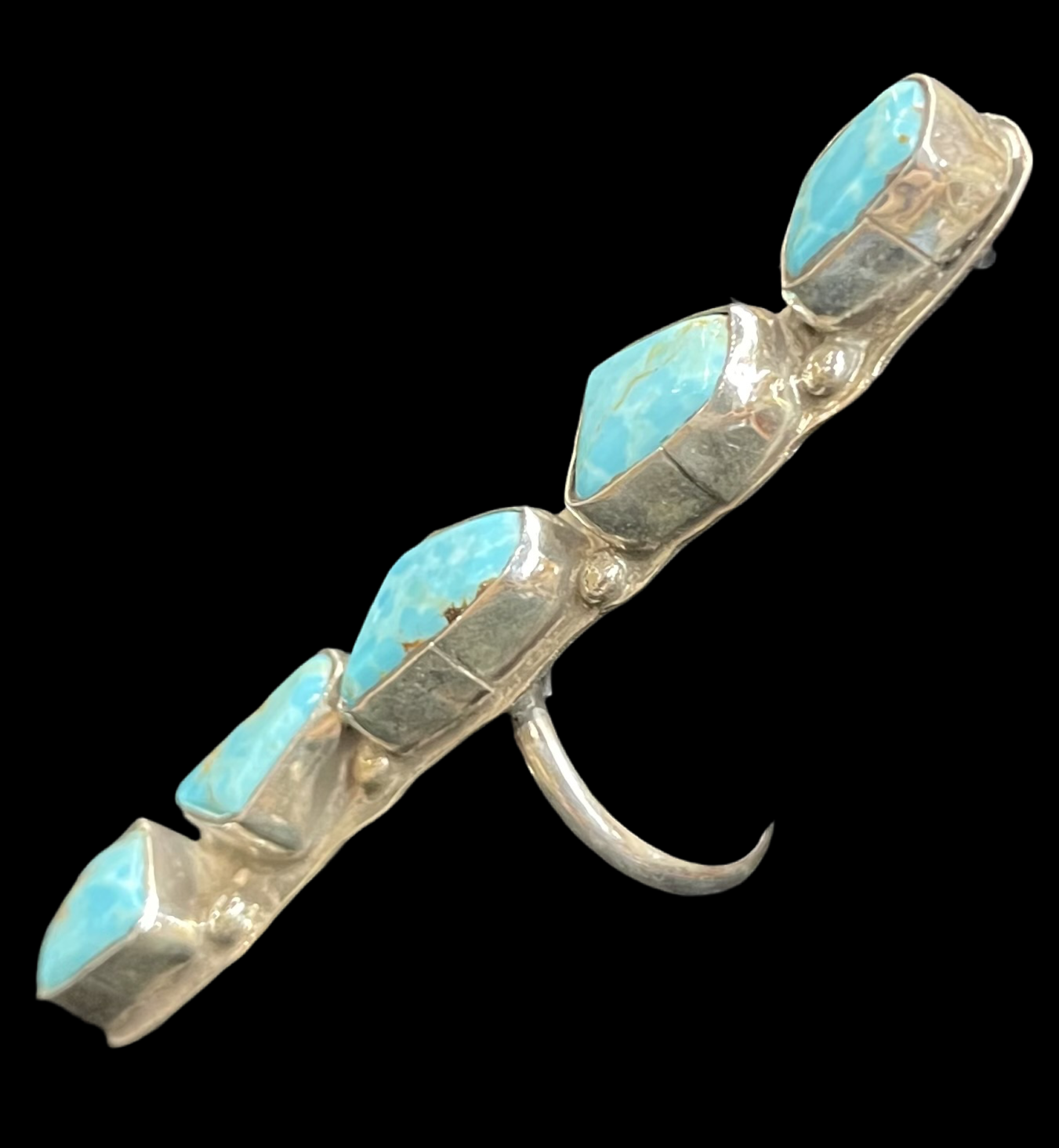 LOT 32 B 11/17 Long Kingman Turquoise Adjustable Ring by Jude Candelaria, Zuni