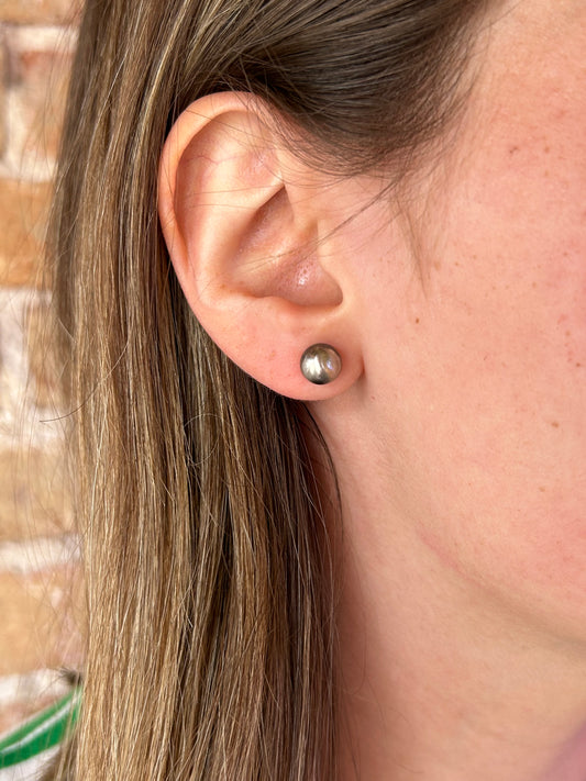 8mm Navajo Style Pearl Stud Earrings