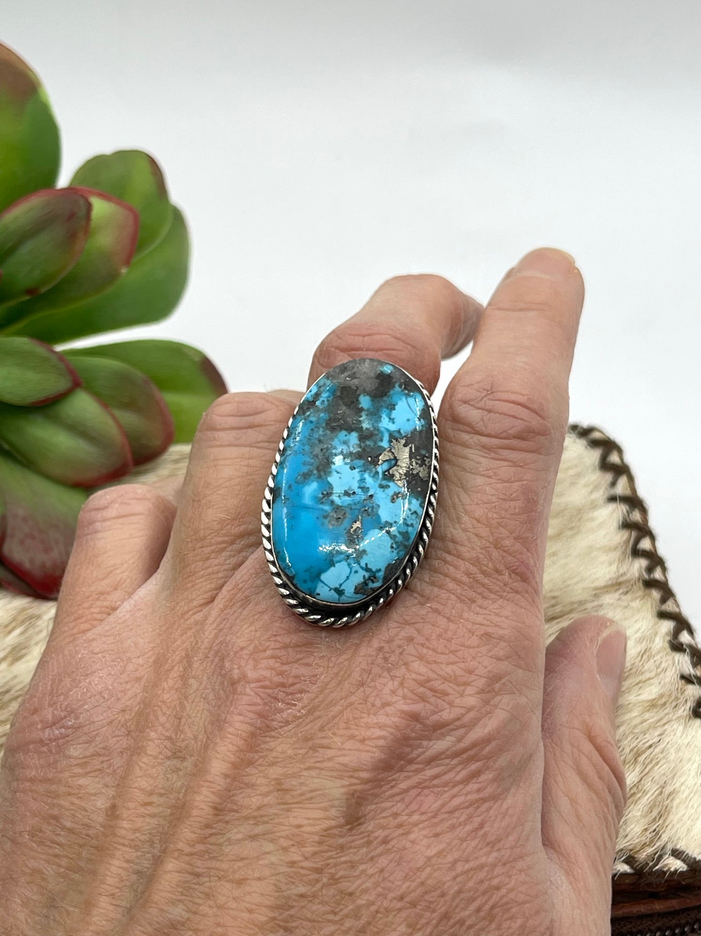9.0 Oval Turquoise Ring