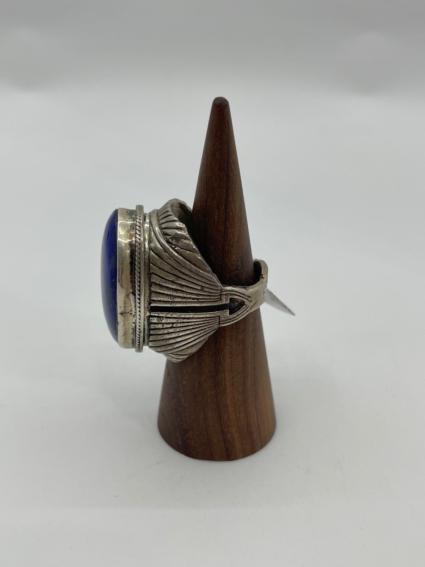 8.0 Oval Lapis Ring