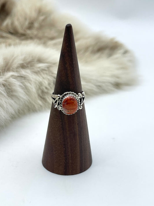 7.5 Dark Red Spiny Oyster Ring, Navajo