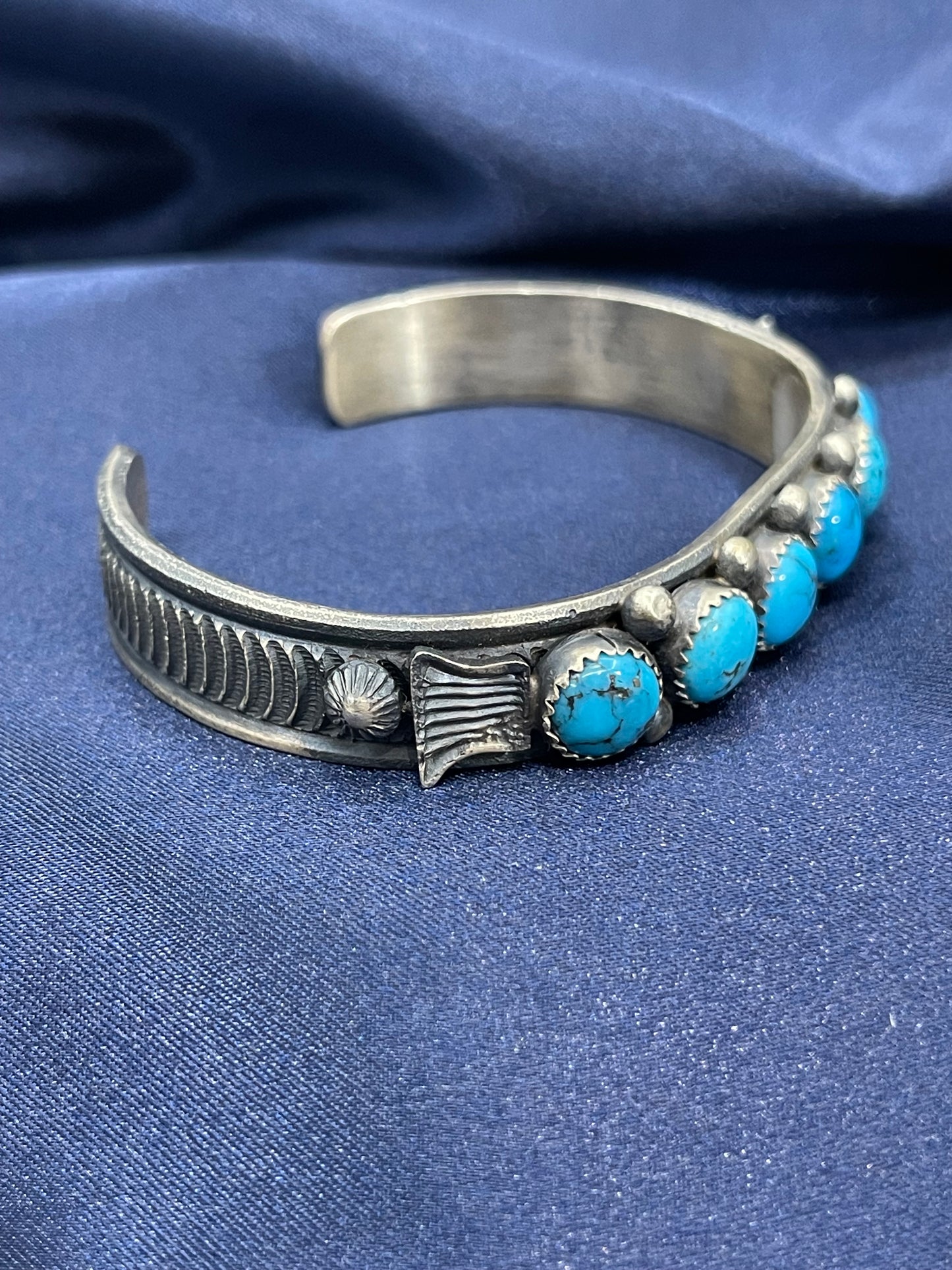 6.75" - 7.25" 6 Stone Turquoise Cuff