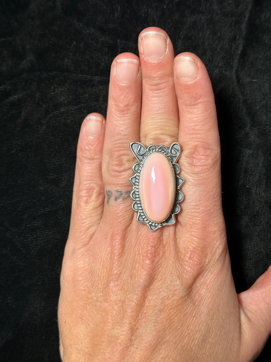 Adjustable Pink Conch Shell Ring by T. Nez Sr., Navajo made (Fits Sizes 6.0-9.0)