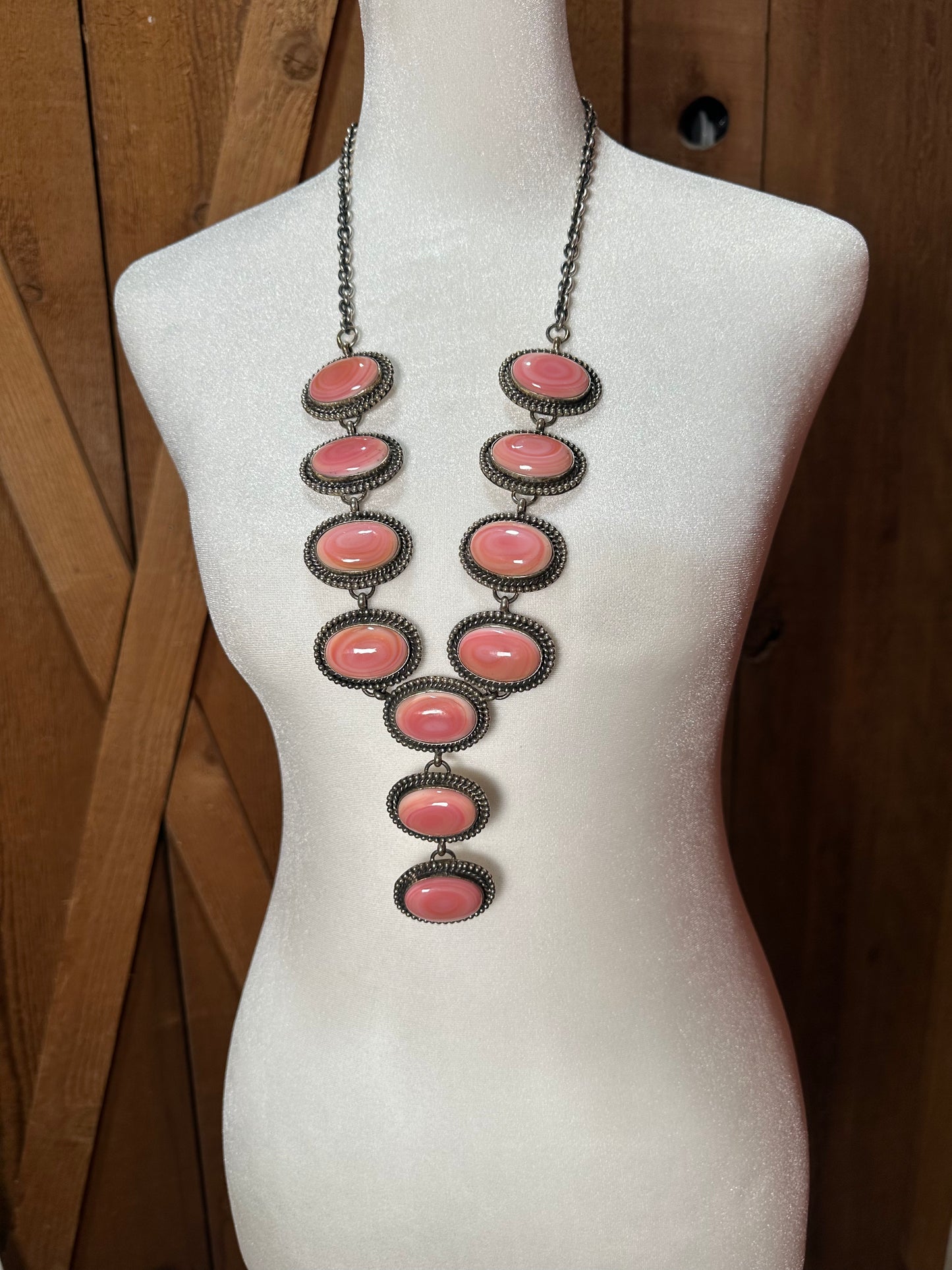 Pink Conch Shell Lariat Necklace with Earrings by Chimney Butte, Navajo