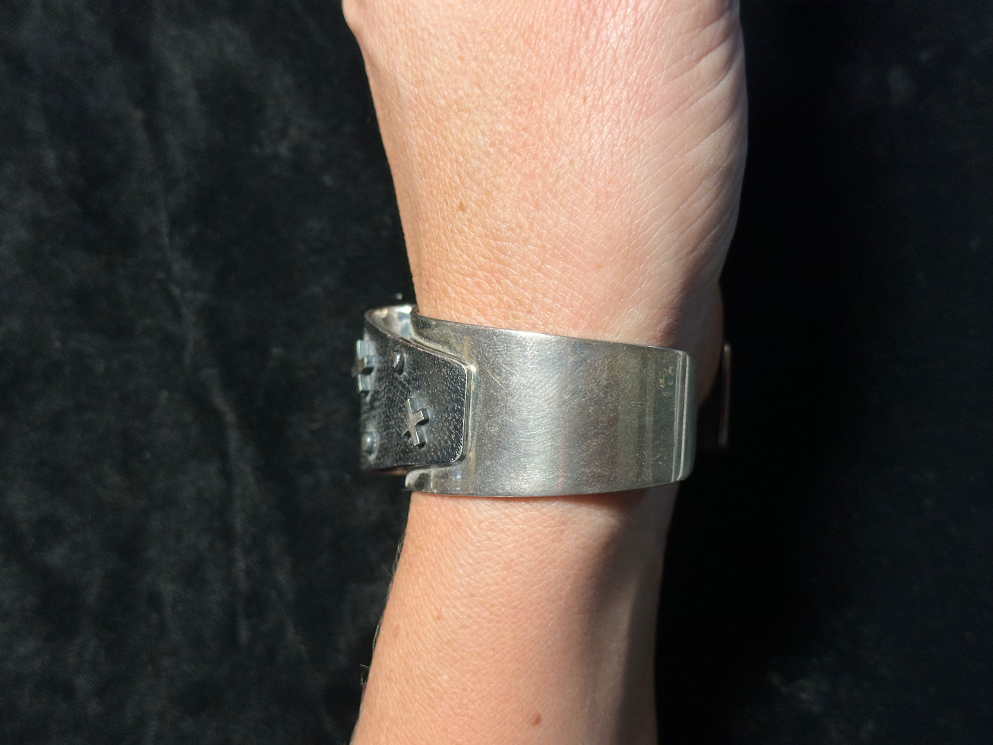 7" White Buffalo and Sterling Silver Design Cuff by L. James, Navajo made