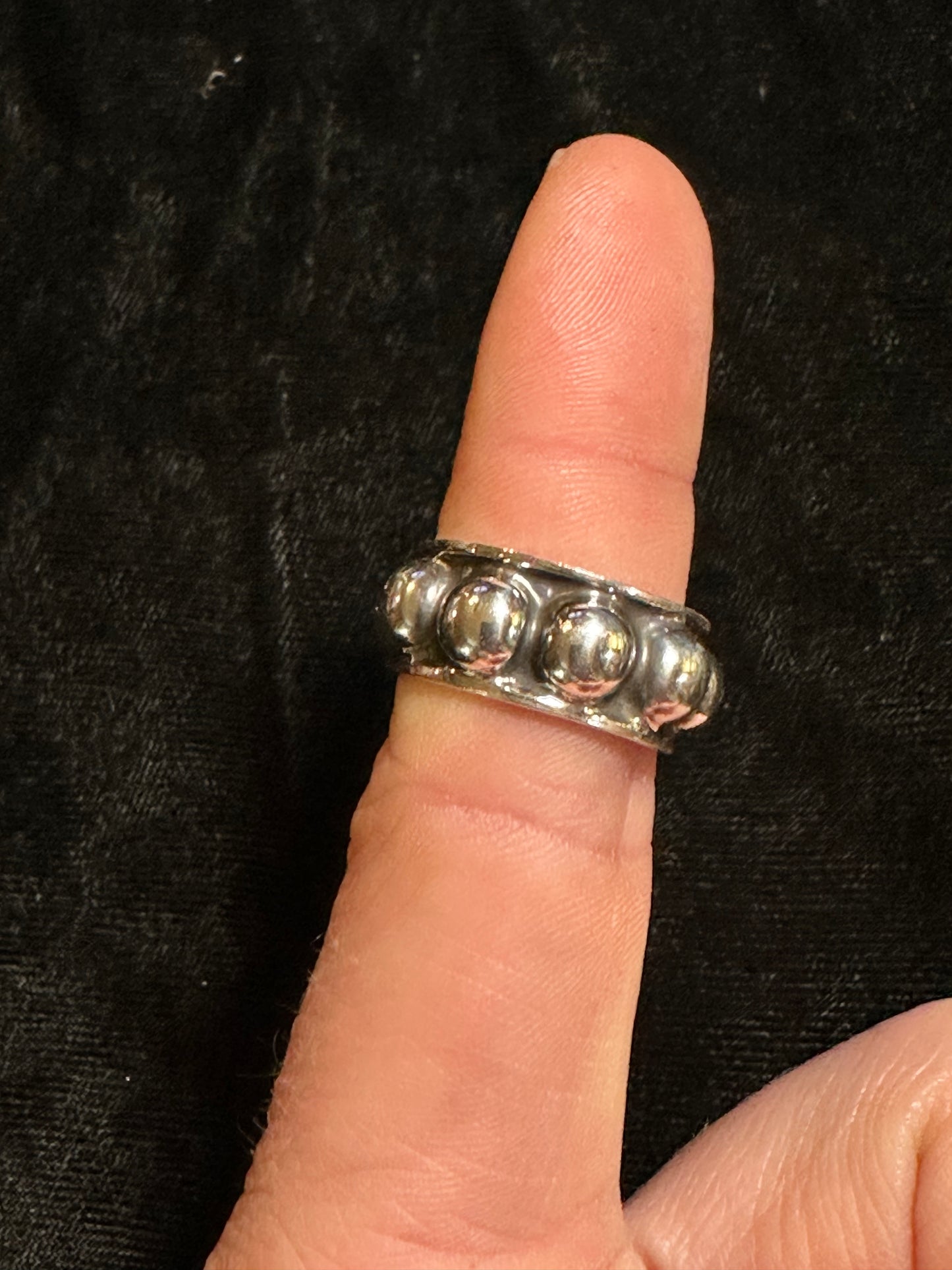 6mm Navajo Pearl Cut Ring