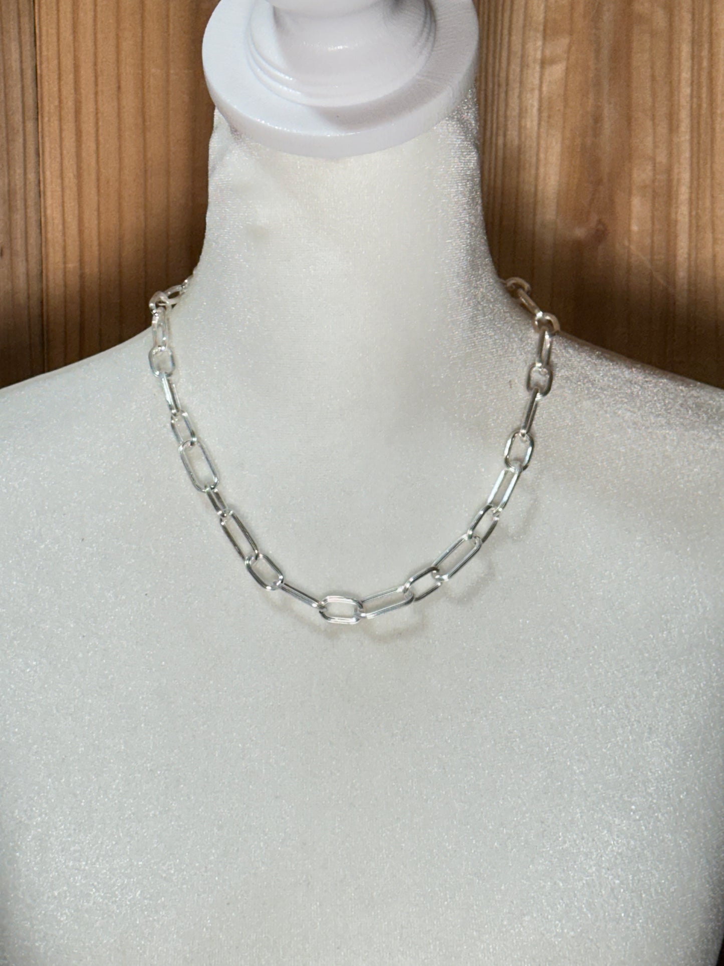 18" Sterling Silver Chain Linked Necklace