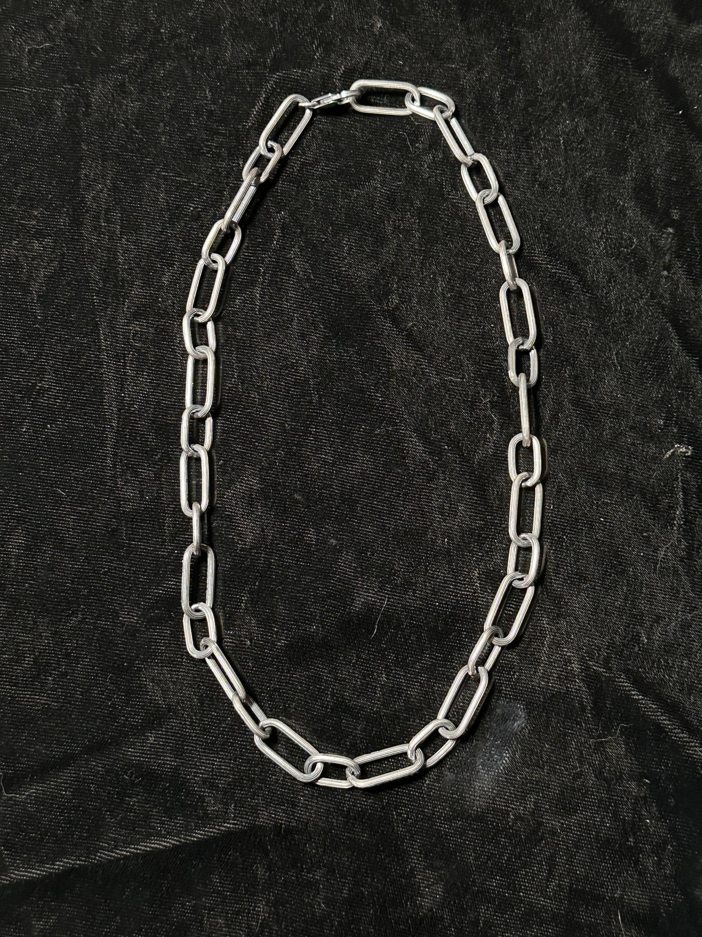 18” Paper Clip Chain