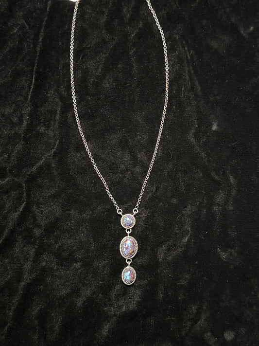 20"+2" Purple Mojave Lariat by Hada