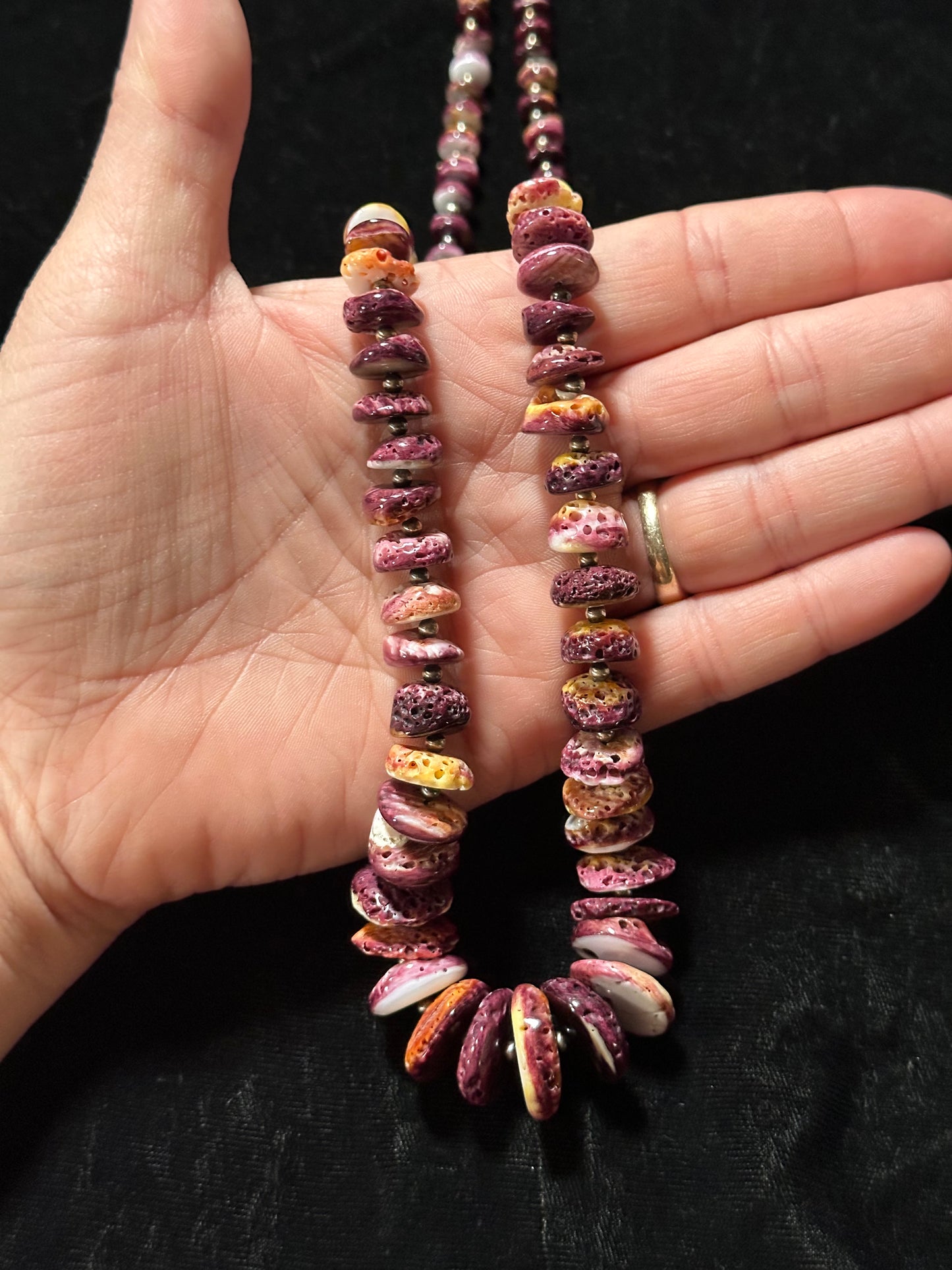 24” Purple Spiny Oyster Shell Beads Necklace
