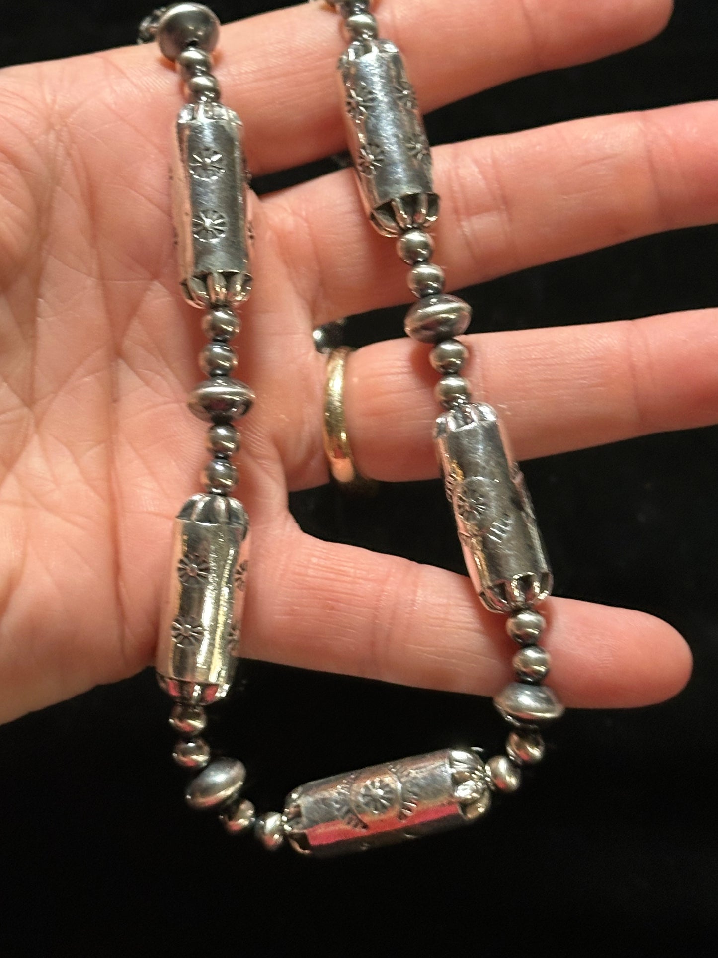 20" 11mm Navajo Pearls Necklace