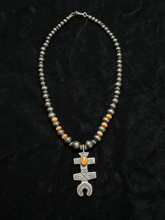 Graduated Navajo Pearls and Spiny Oyster Shell with Pendant