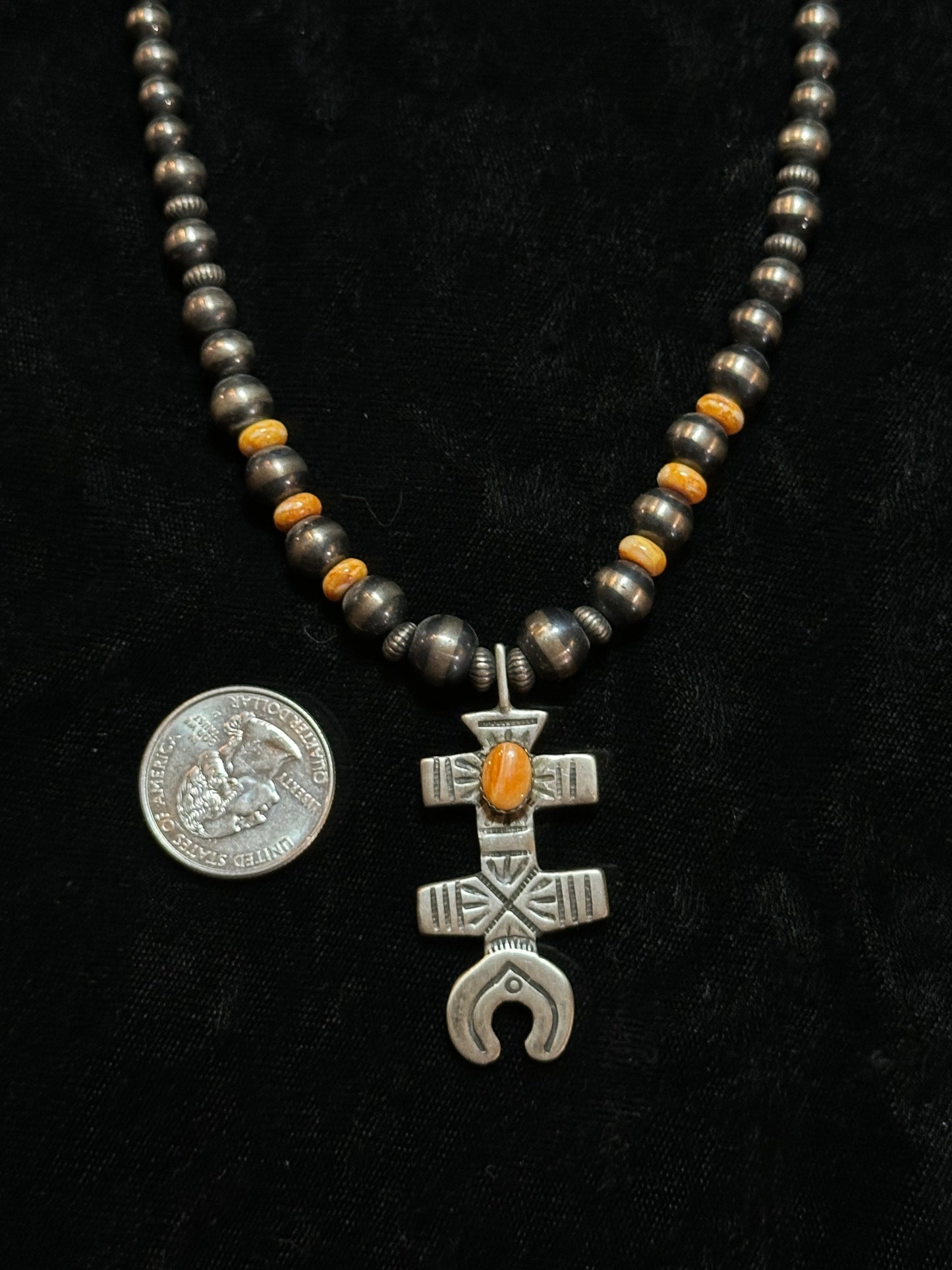 Graduated Navajo Pearls and Spiny Oyster Shell with Pendant