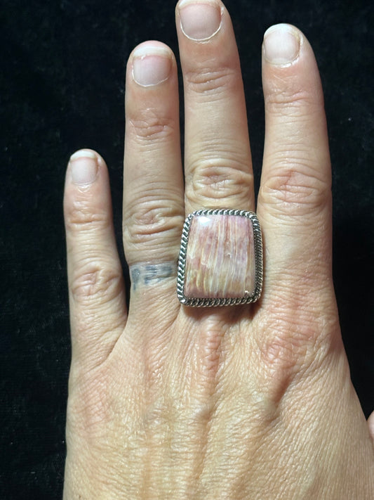 10.5 Spiny Oyster Shell Ring by Greg Yazzie, Navajo