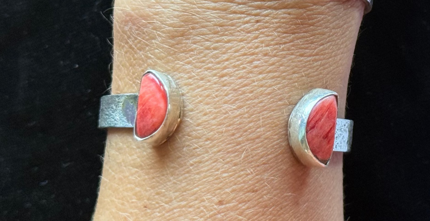 Red Spiny Oyster Upside Down Cuff by Jude Candeleria, Zuni