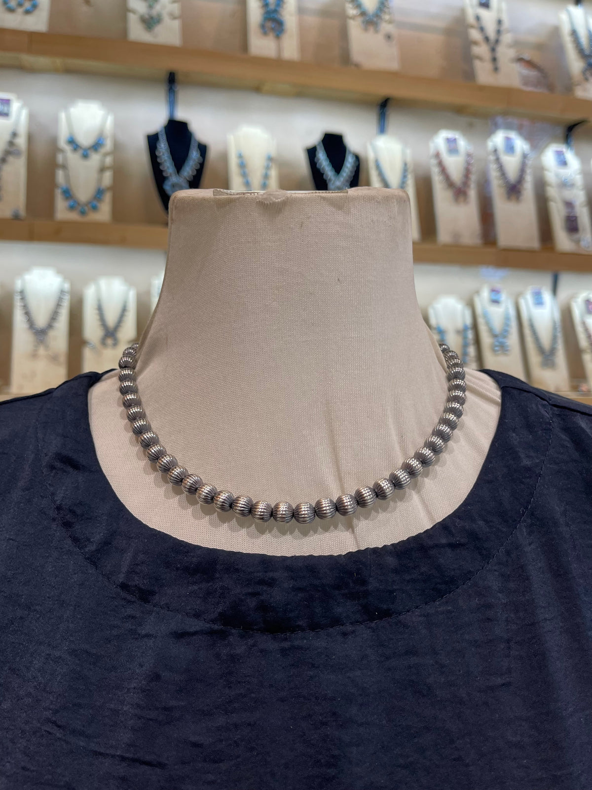 18” 8mm Ribbed Navajo Style Pearls