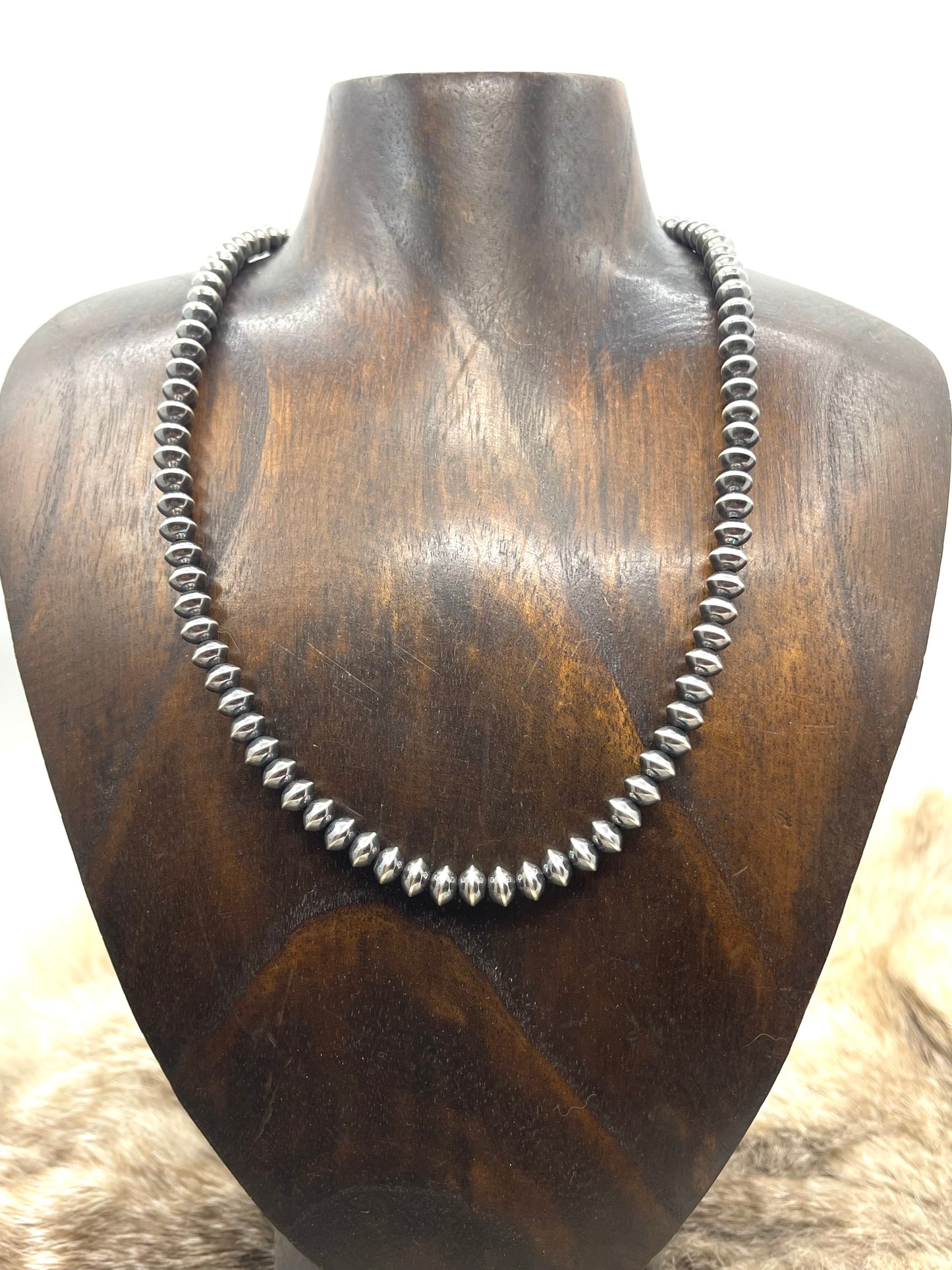 17" 7mm Rondell Navajo Style Pearls Necklace