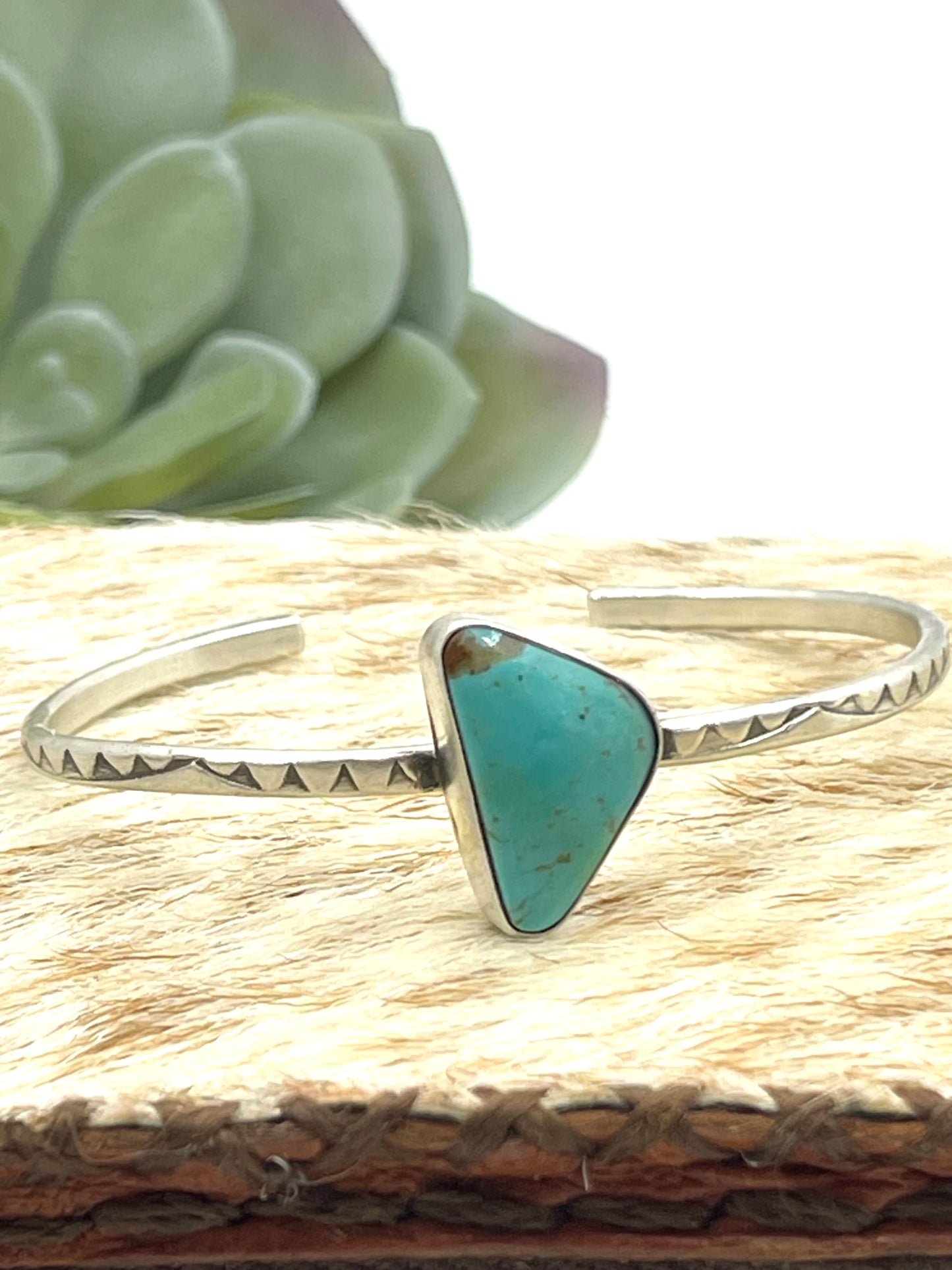 5.5" - 7" #8 Turquoise Bracelet