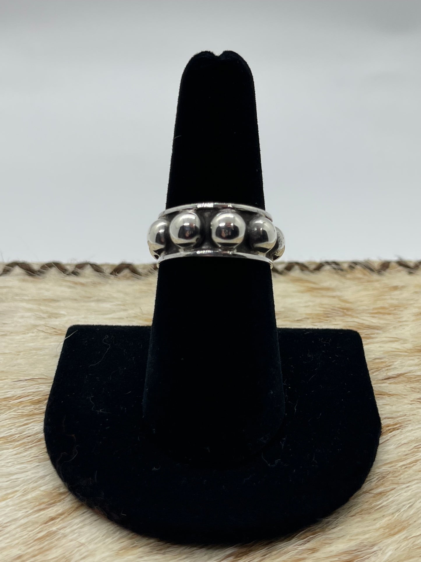11.5 6mm Silver Dot Ring