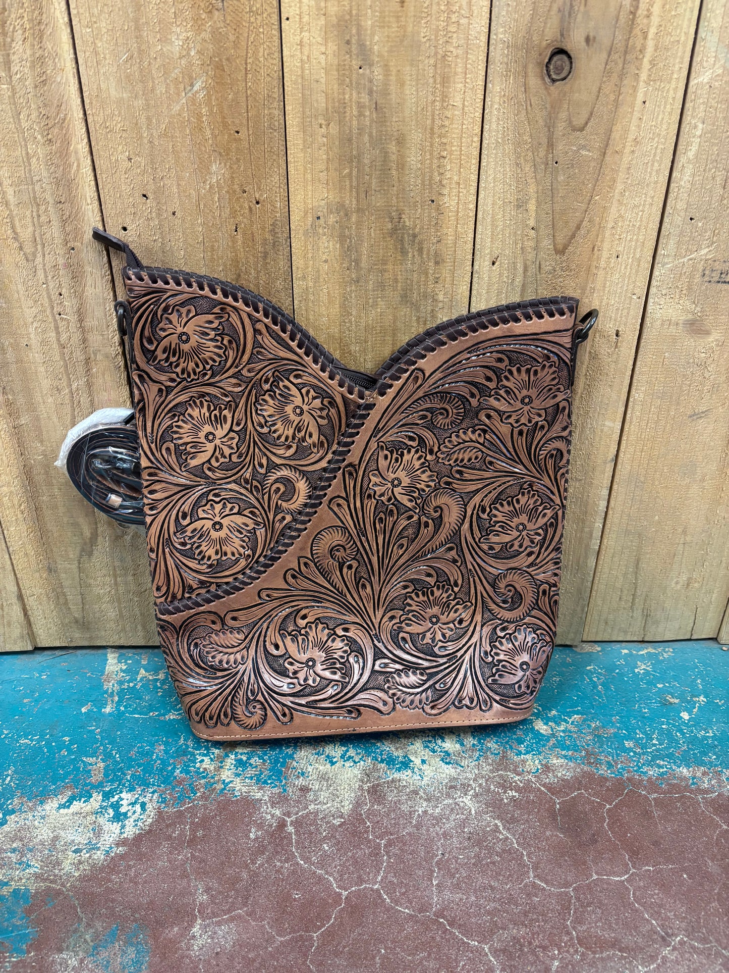 Brown Tulip Shaped Flower Tooled Leather Purse