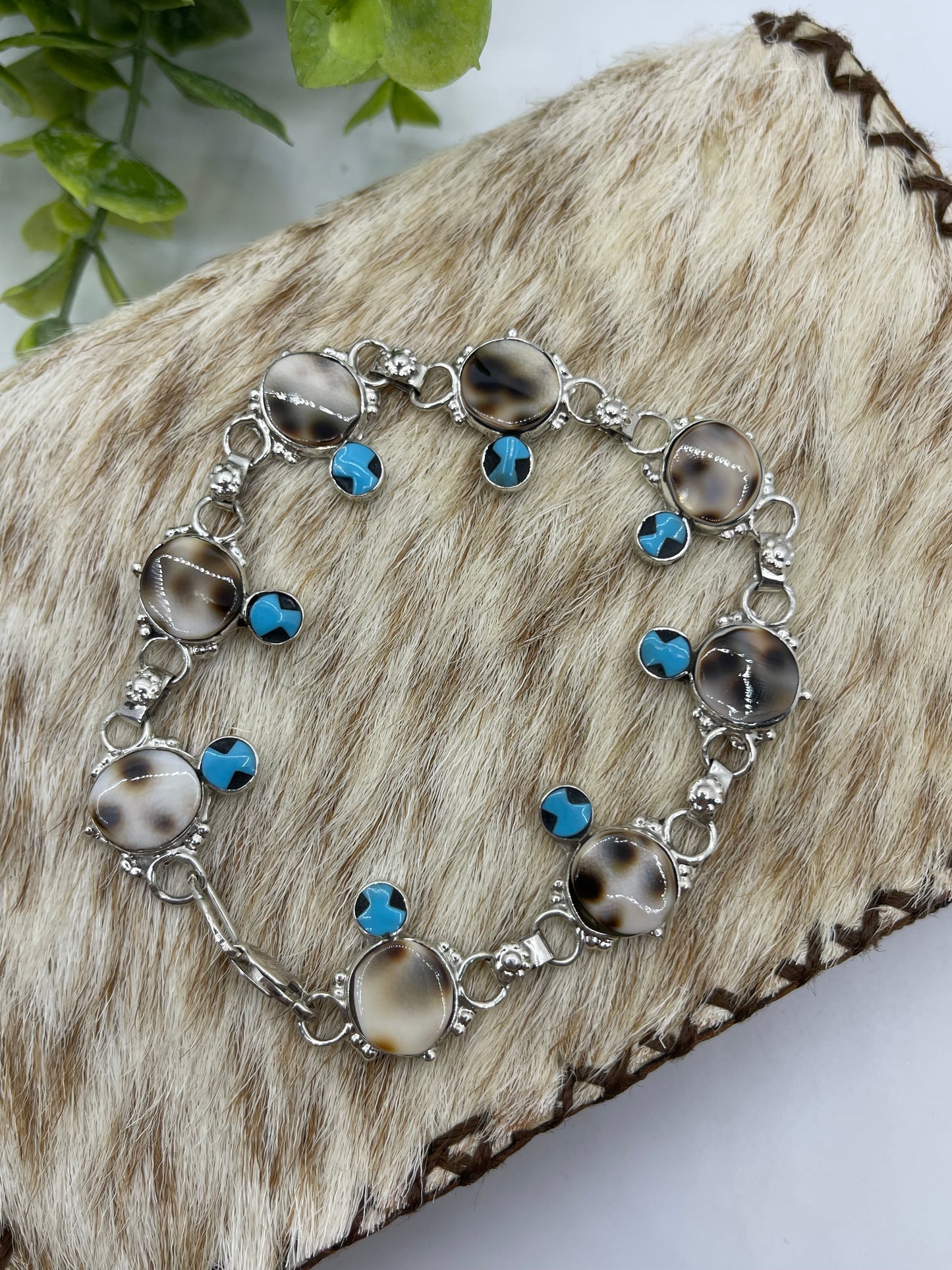 8.25" Turtle Link Bracelet by Kathryn Qualo, Zuni