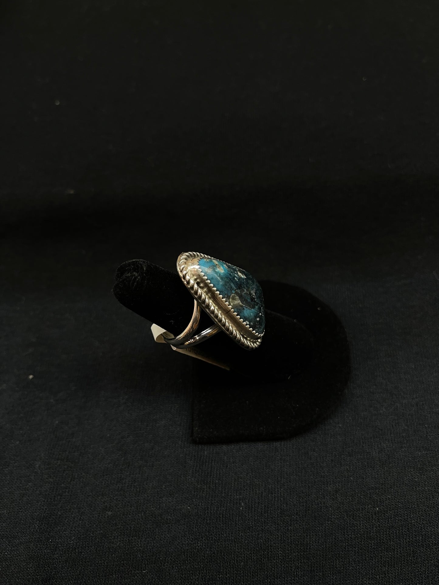 9.0 Kingman Turquoise Triangle Ring by Leslie Nez, Navajo