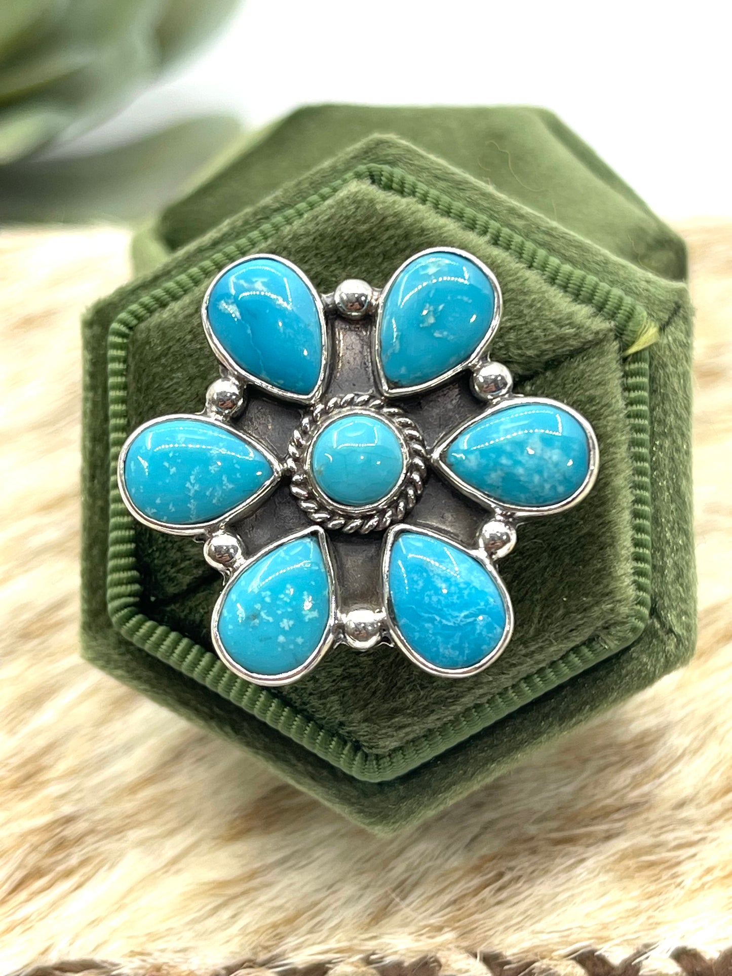8.0 Turquoise Flower Cluster Ring