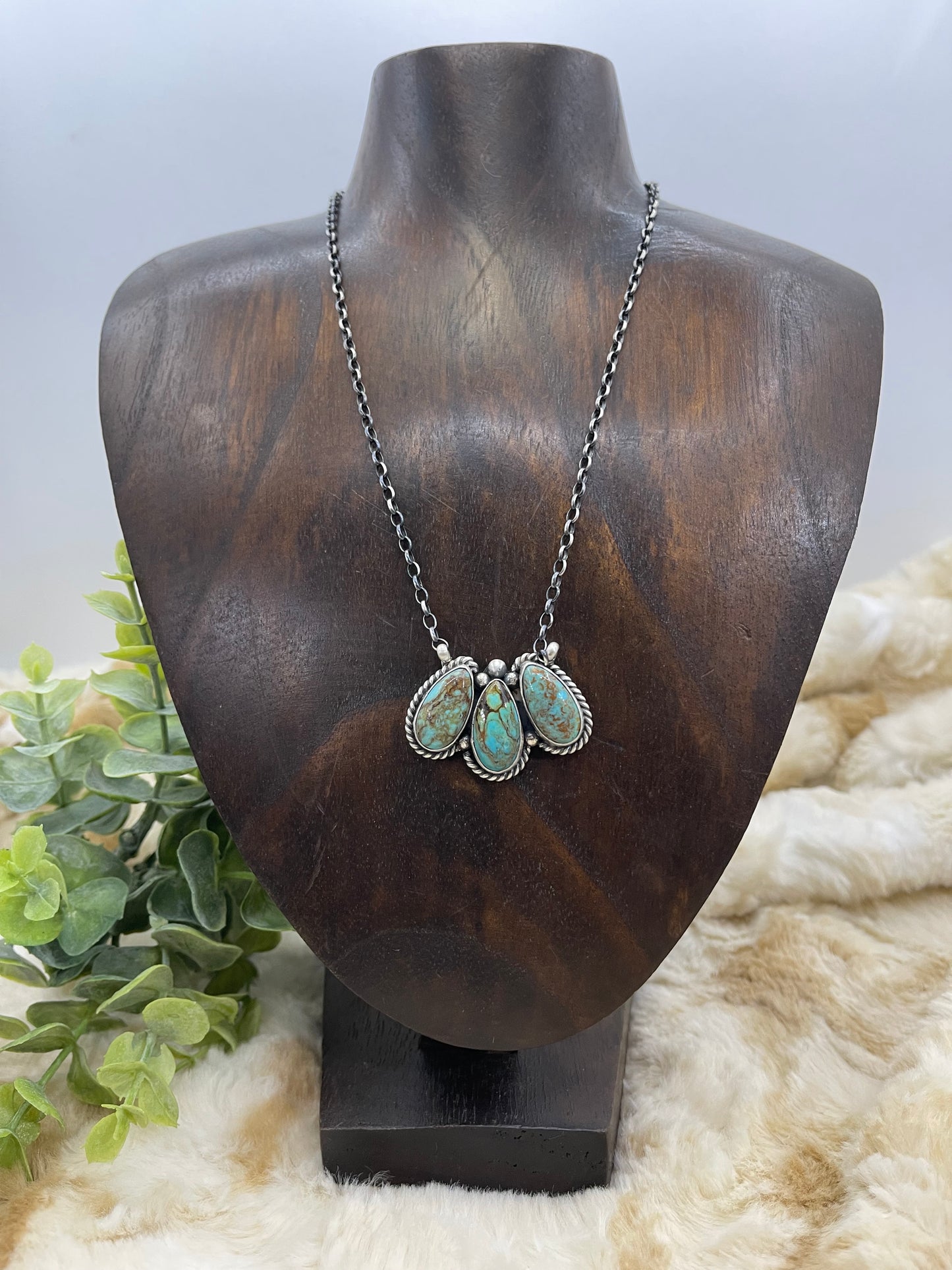 16" Kingman Turquoise Necklace