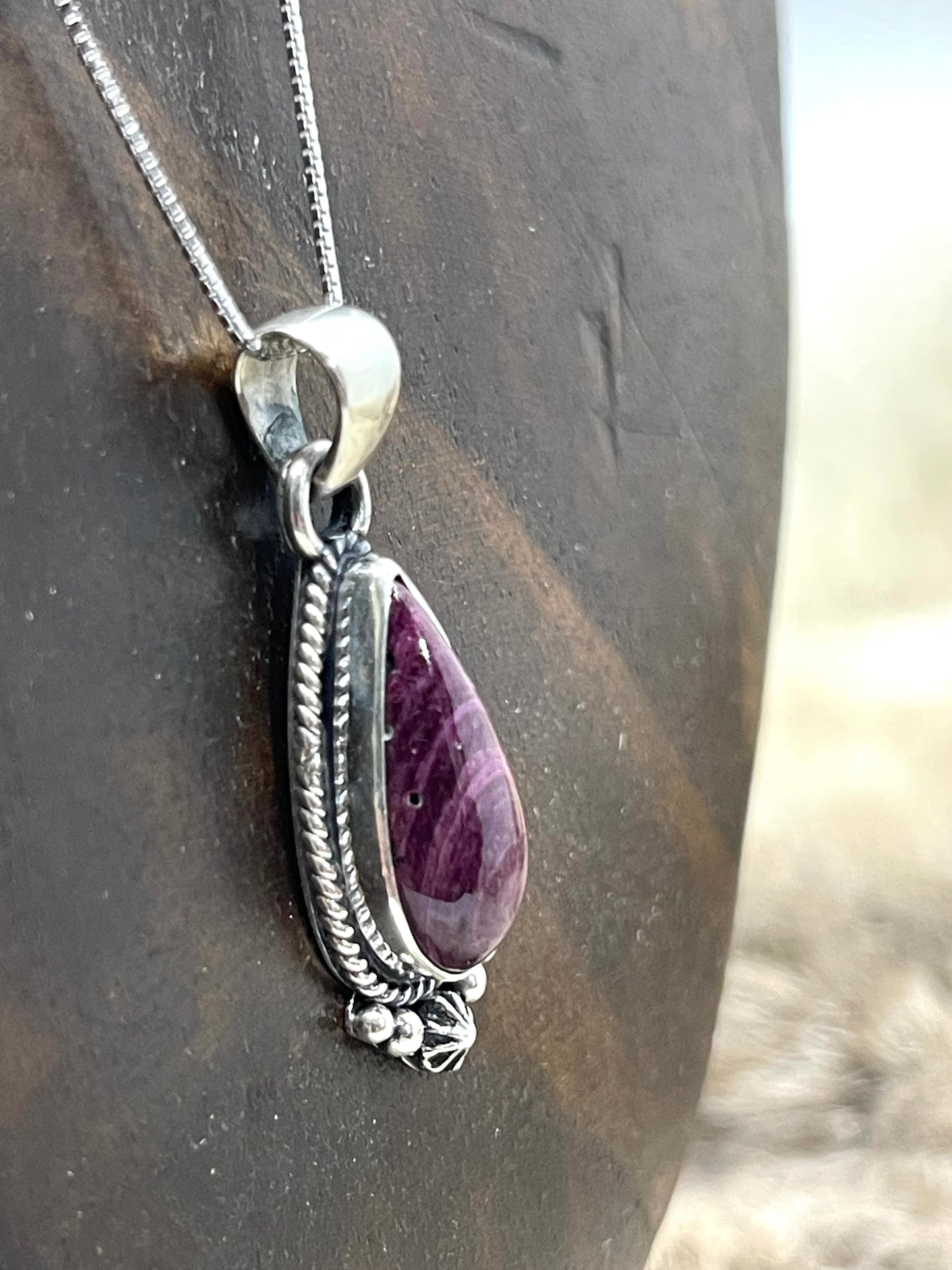 18" Purple Spiny Oyster Teardrop Necklace