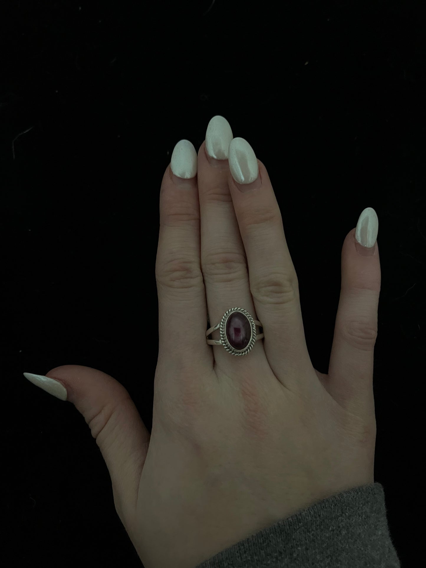 6.0 Purple Spiny Oyster Shell Oval Ring