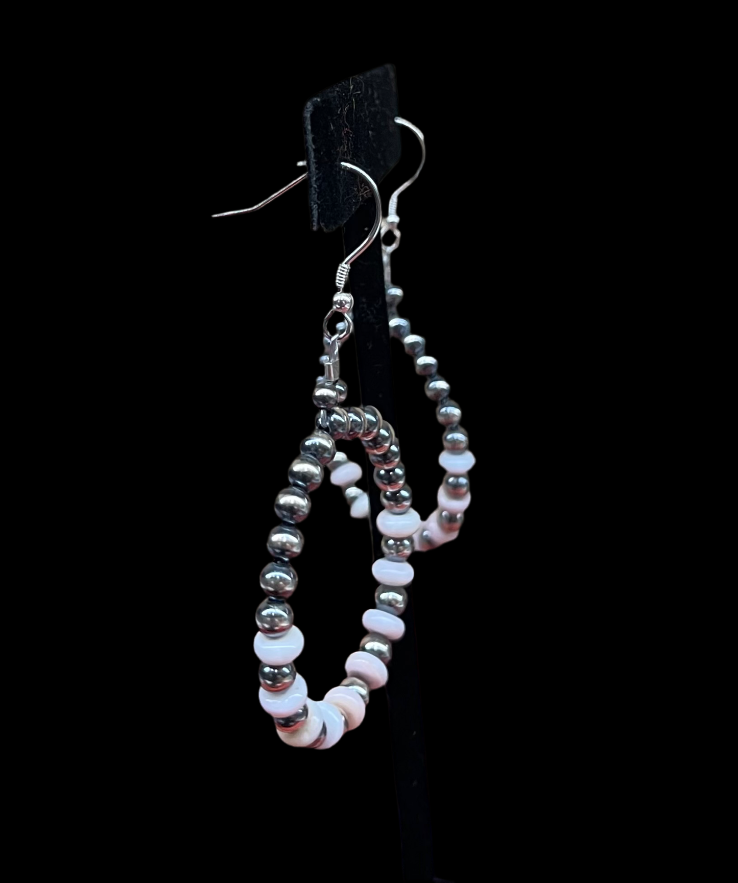 4mm Navajo Pearl and Pink Conch Shell Hoop Dangle Earrings