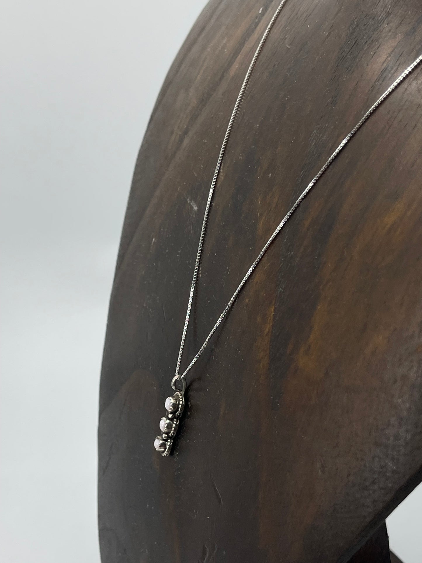 3 Stone Pink Conch Shell Dainty Necklace