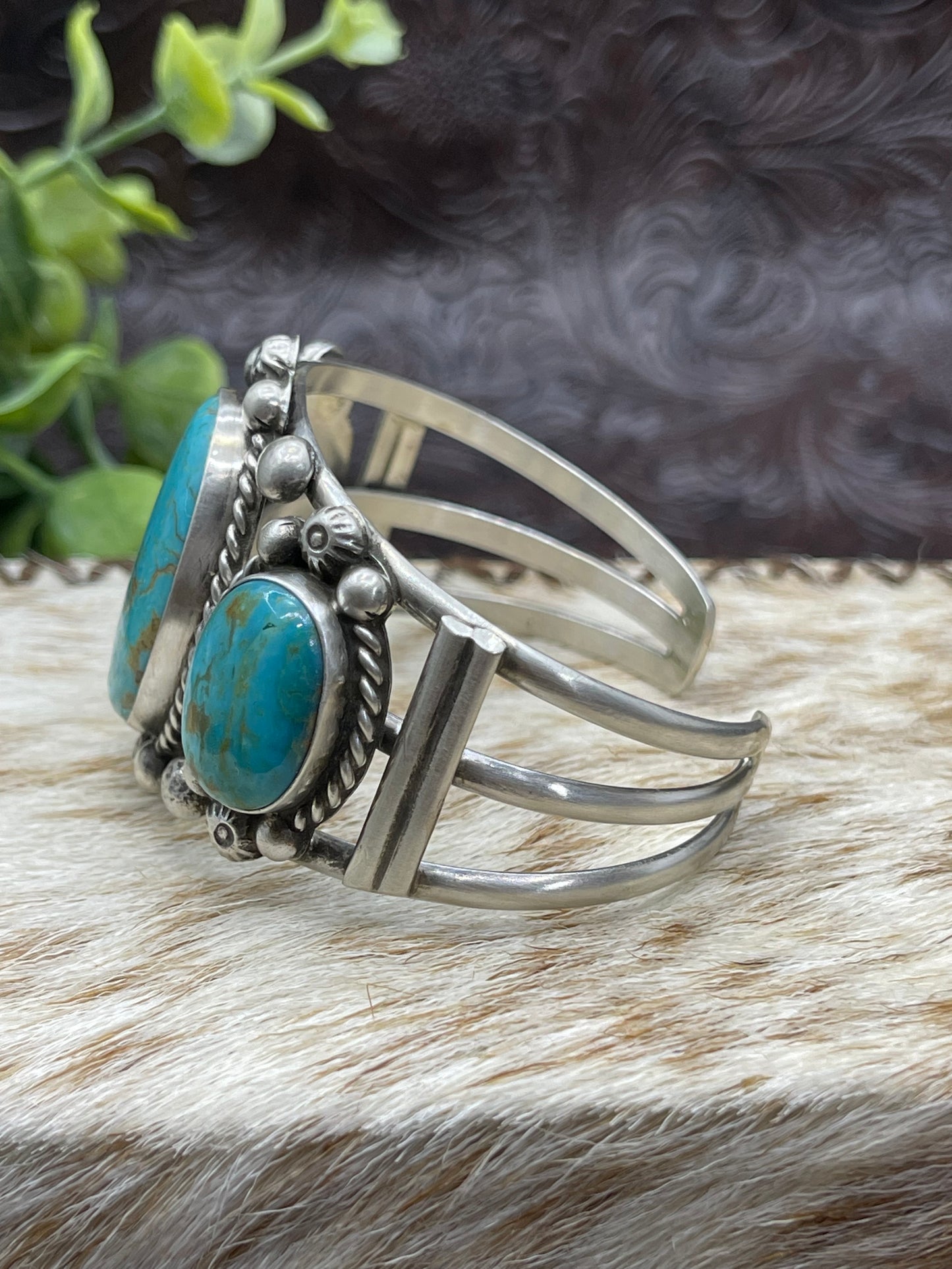 5.25"-7" 3 Stone Kingman Turquoise Cuff
