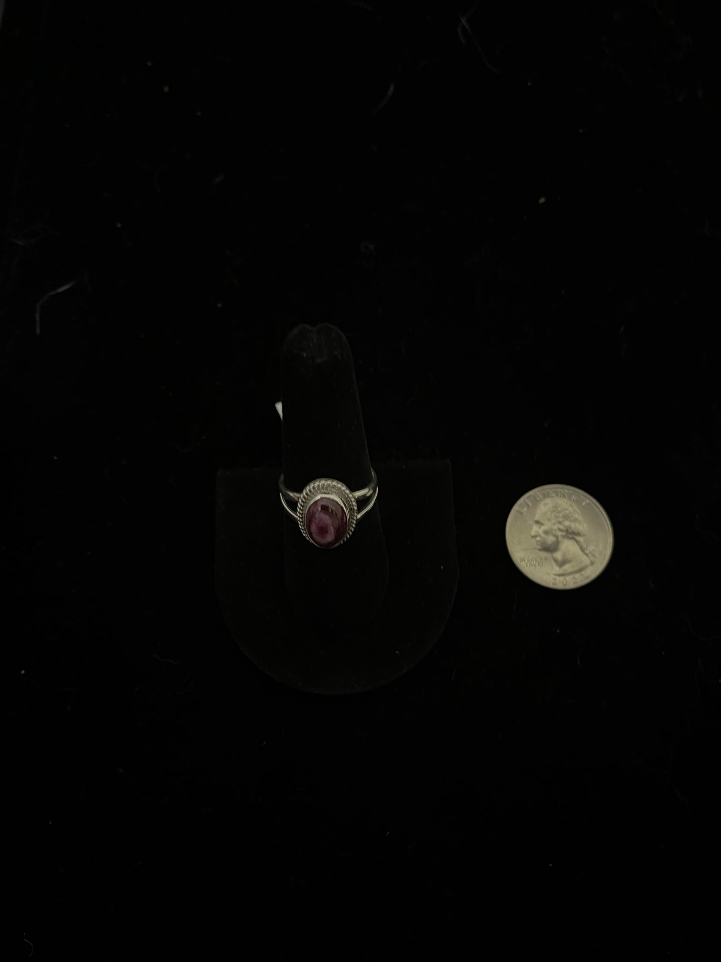 6.0 Purple Spiny Oyster Shell Oval Ring