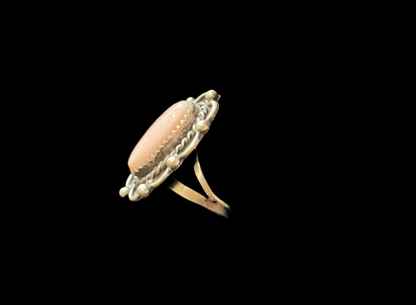 Oval Pink Conch Shell Ring