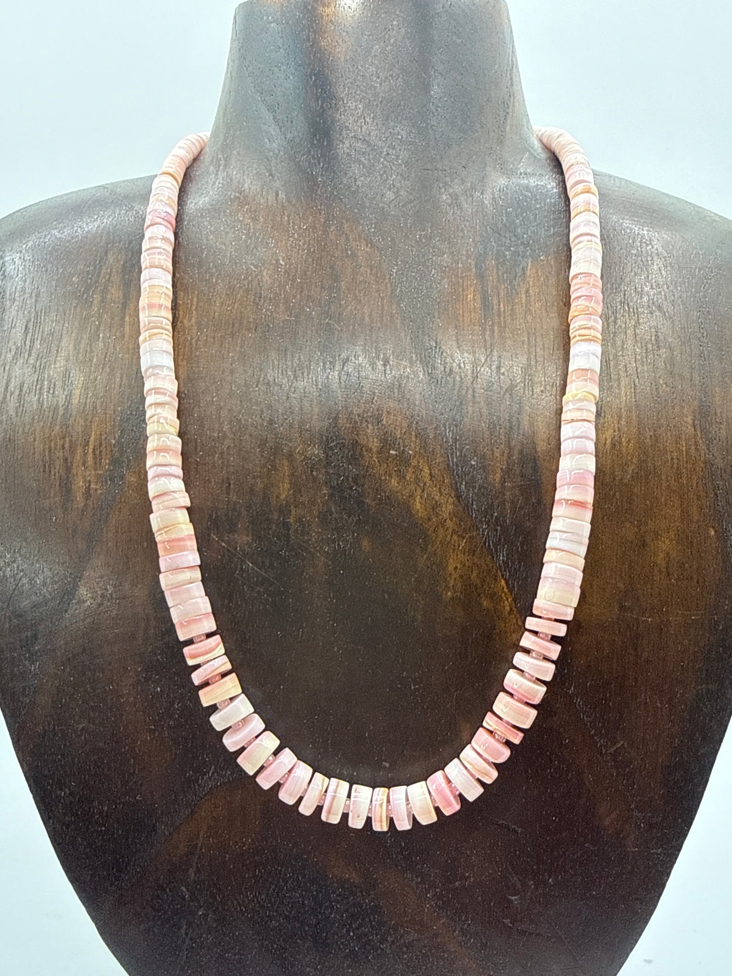 Graduated Pink Conch Shell Necklace