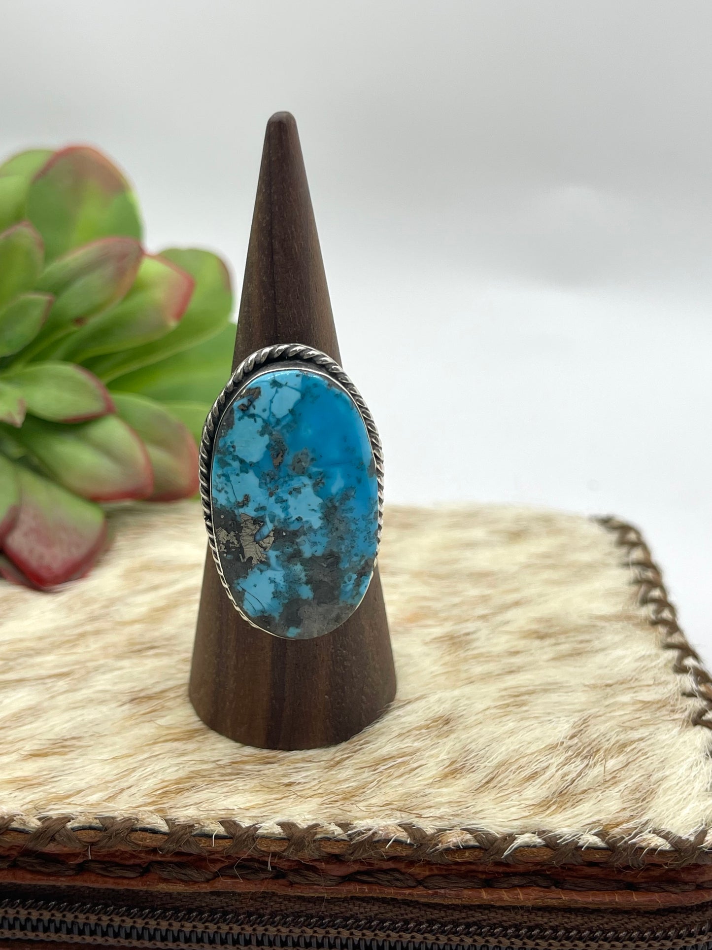 9.0 Oval Turquoise Ring