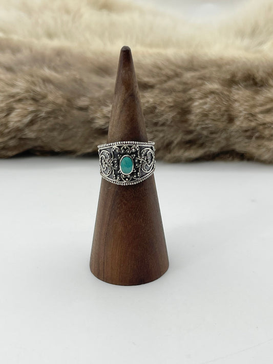 7.0 Silver Ring with Turquoise Stone
