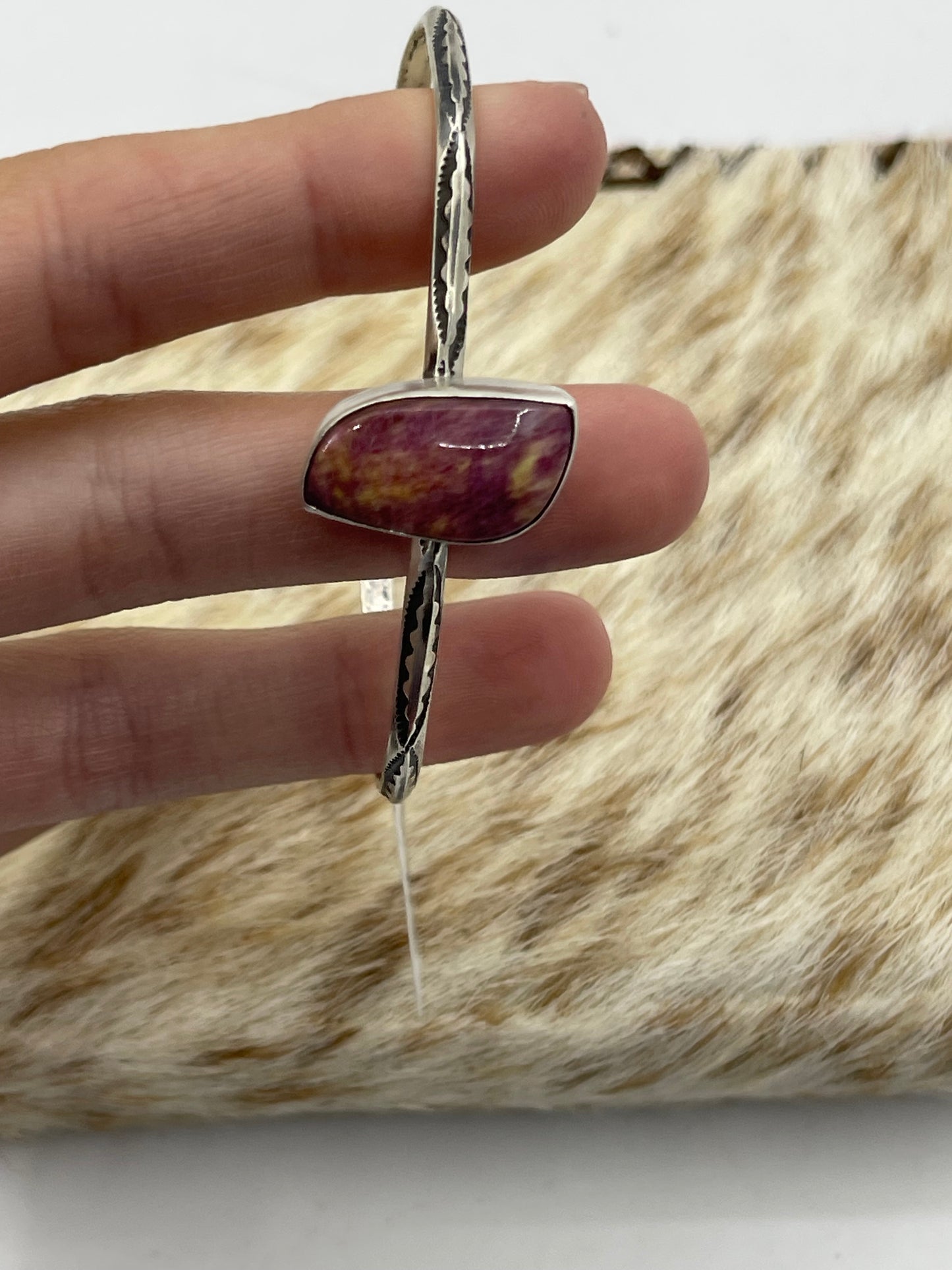 5 3/4"-7" Purple Spiny Oyster Shell Cuff by Judith Dixon, Navajo