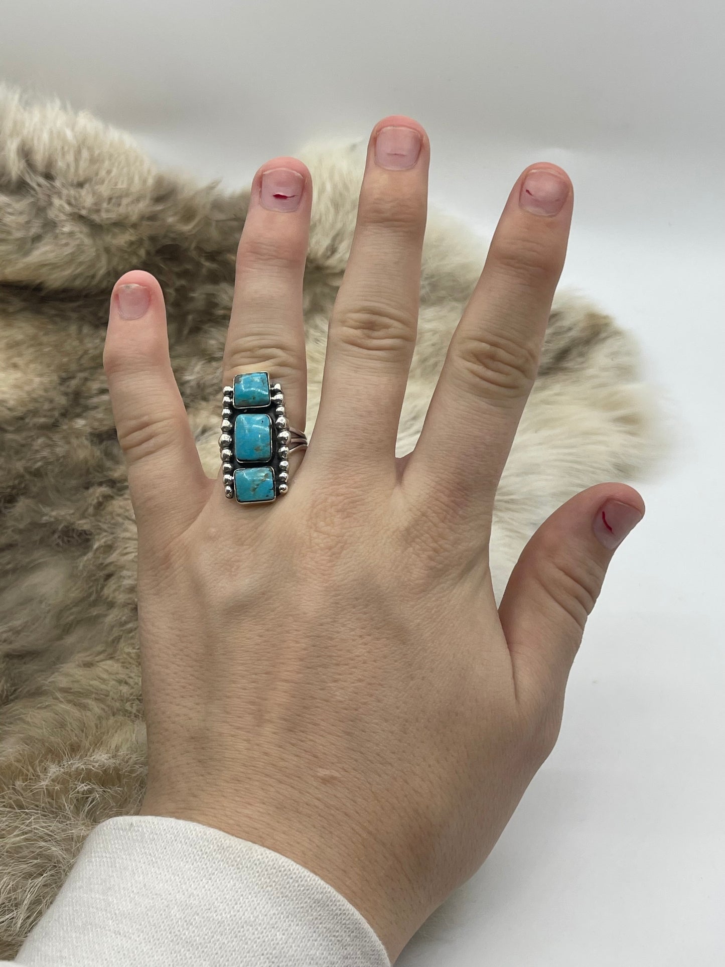 7.5 3 Stone Kingman Turquoise Ring