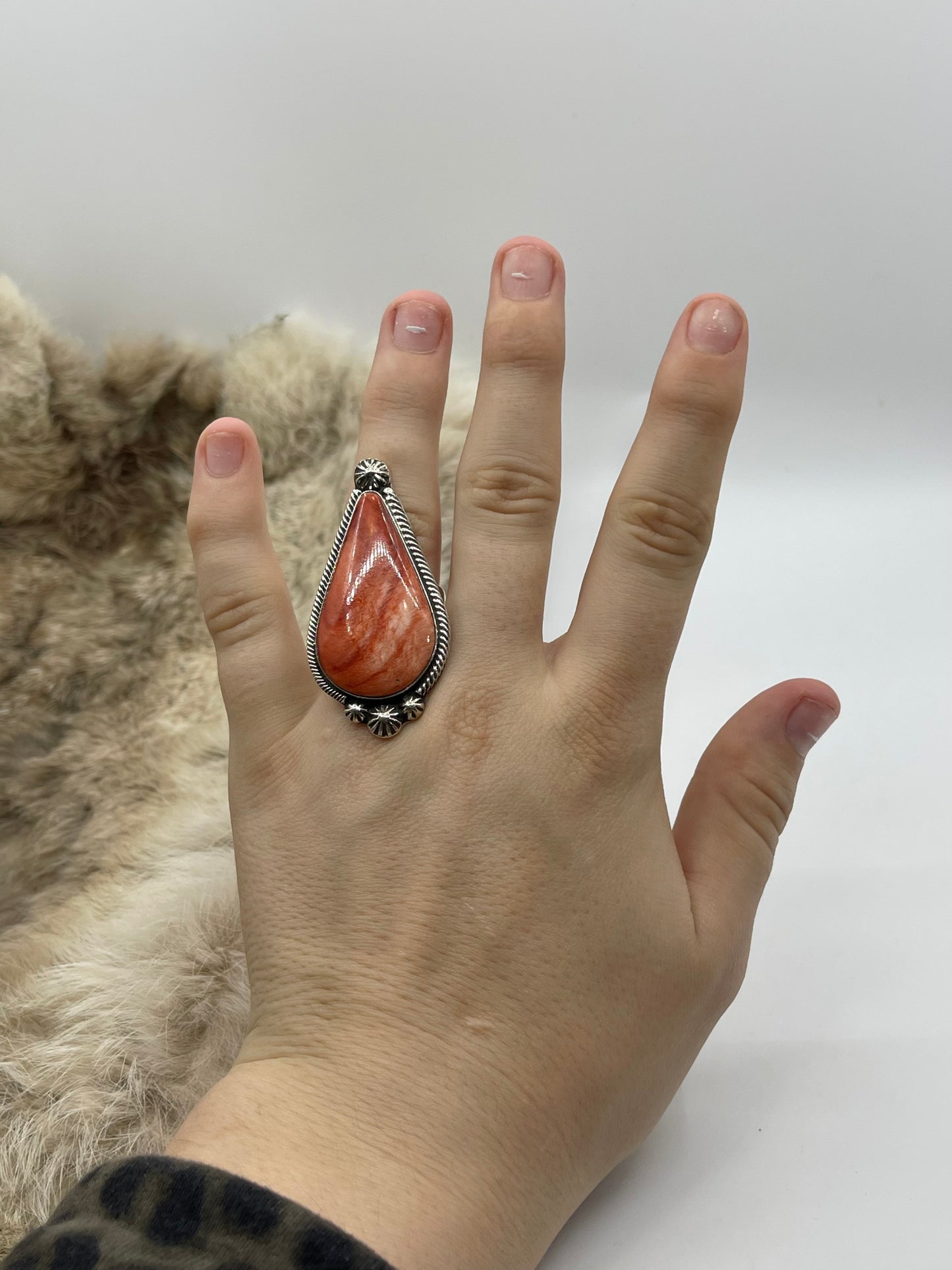 10.5 Spiny Oyster Ring by Marie Jackson, Navajo