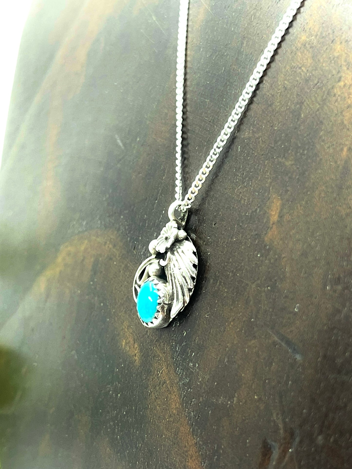 16" Turquoise Pendant Necklace