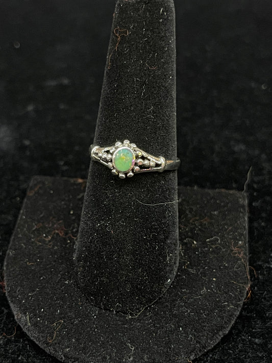 ￼Dainty Turquoise Ring