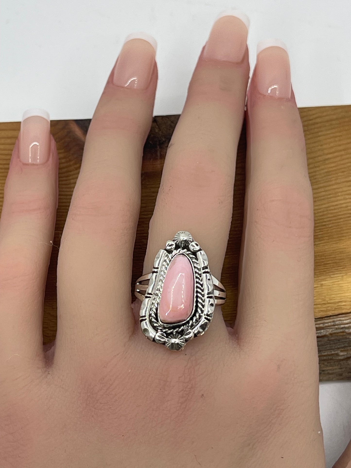 10.0 Pink Conch Shell Ring by Alice Sanders, Navajo