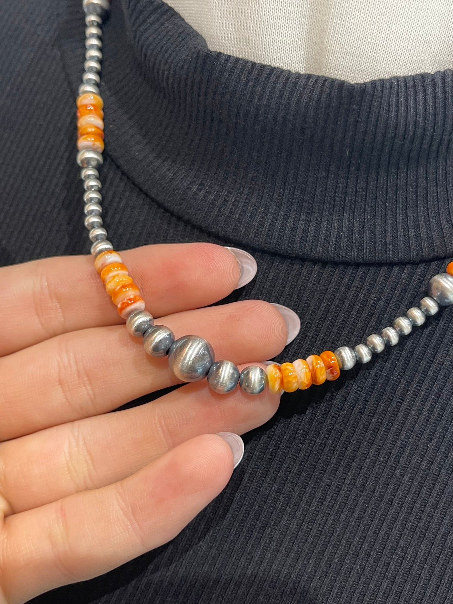 18"+2" Extender Varied 10mm Orange Spiny Oyster & Navajo Style Pearls