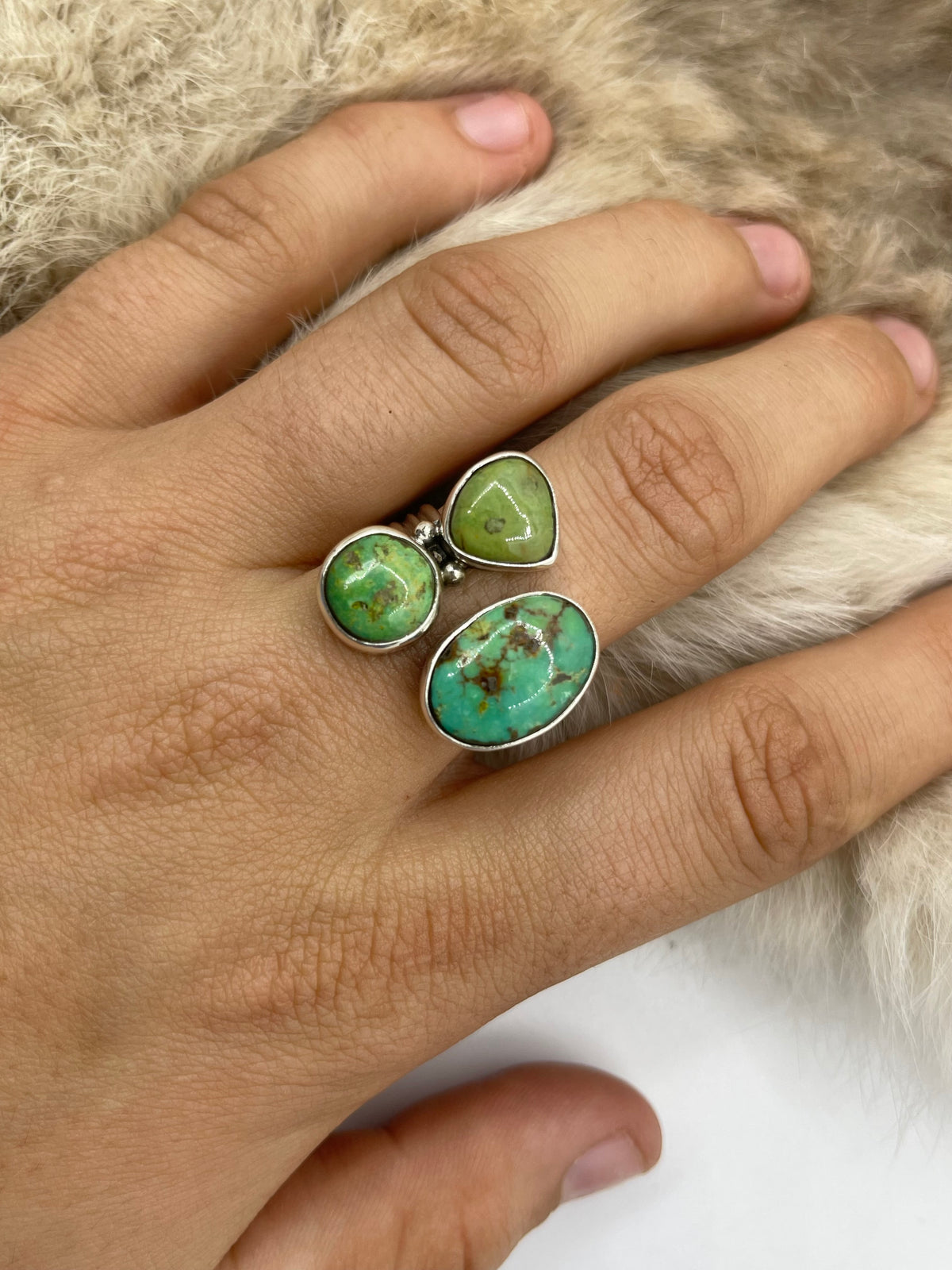 Semi-Adj. 9.0 Green Pixie Turquoise 3 Stone Ring