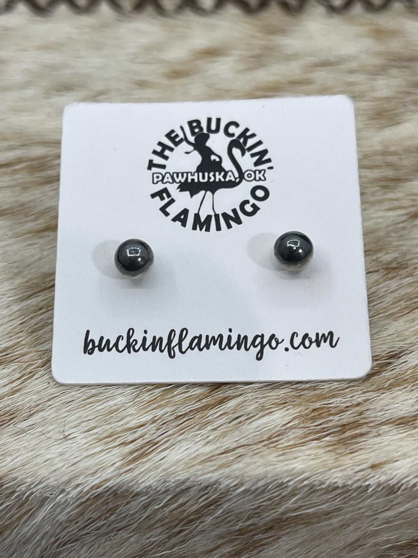 5mm Navajo Style Pearl Post Earrings