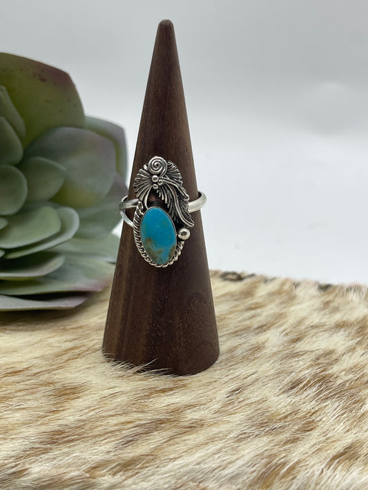 Adjustable 5.0-9.0 Turquoise Oval Ring by Gwendolyn Burnside, Navajo